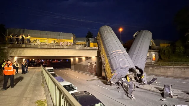 Treni i mallrave bie nga ura n&euml; Mynih, plagoset r&euml;nd&euml; nj&euml;