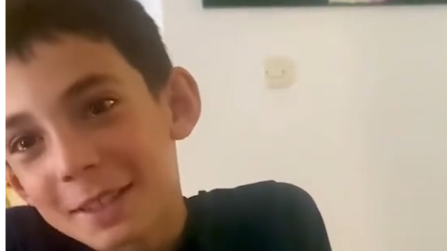 Mij&euml;ra qytetar&euml; &lsquo;derdhen&rsquo; n&euml; sheshin para