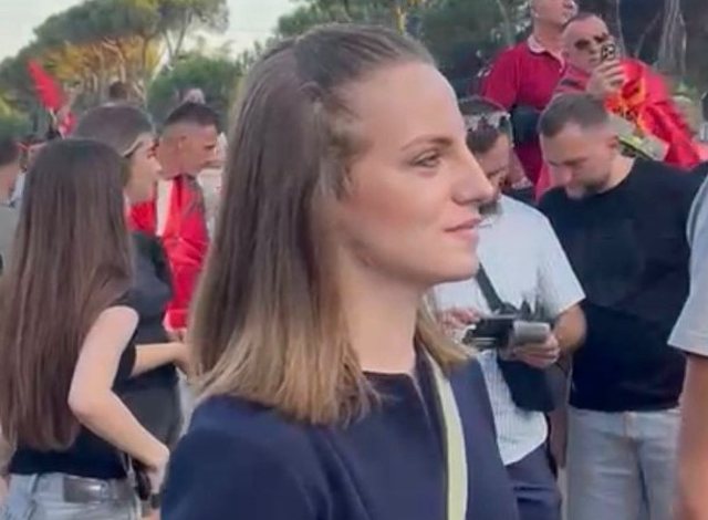 FOTO/ U largua nga grupi i PS, deputetja Marjana Ko&ccedil;eku i bashkohet