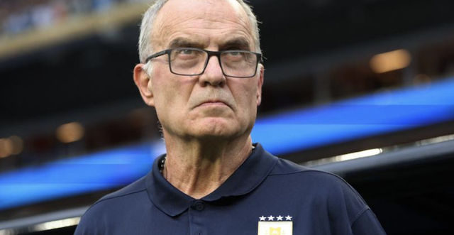 Marcelo Bielsa kritikon pushimet p&euml;r uj&euml; n&euml; Kup&euml;n e