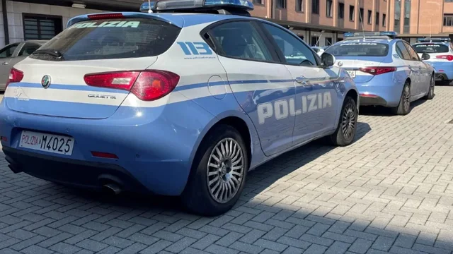 E r&euml;nd&euml; n&euml; Itali/ N&euml;na vret vajz&euml;n 13-vje&ccedil;are