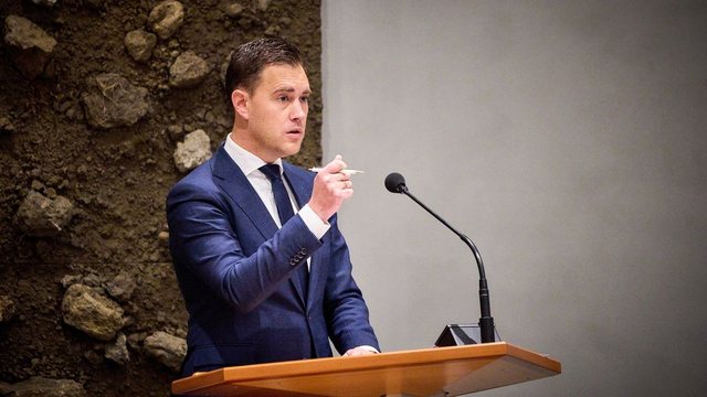 Parlamenti holandez ngre pik&euml;pyetje p&euml;r resortin n&euml; Zv&euml;rnec,