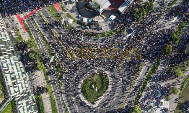 Protesta masive n&euml; Novi Sad, mij&euml;ra qytetar&euml; k&euml;rkojn&euml;