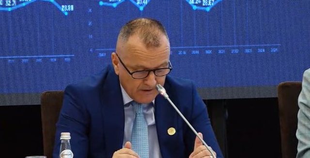"Klima e polarizuar politike, monopoli dhe korrupsioni n&euml;