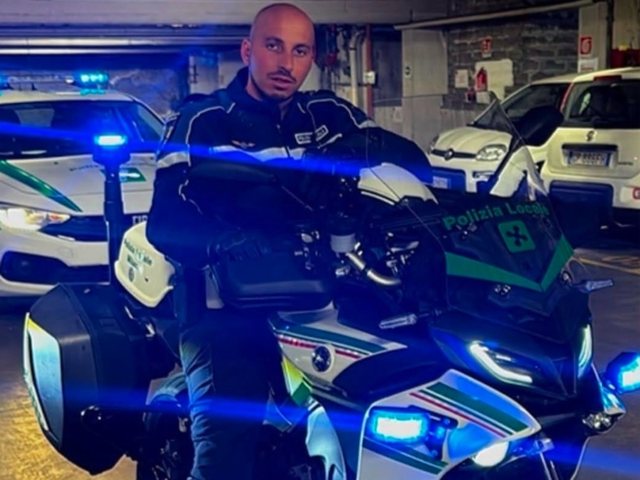 Oficeri humbi jet&euml;n gjat&euml; nj&euml; ndjekje policore, arrestohen dy