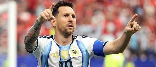 'Ke ndryshuar historin&euml; e futbollit', Argjentina uron Leo Messin