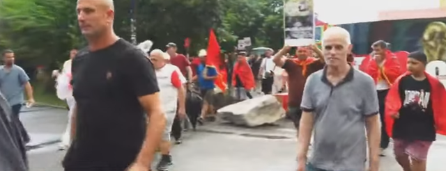 Dita e 25-t&euml; e protest&euml;s/ Mij&euml;ra qytetar&euml; k&euml;rkojn&euml;