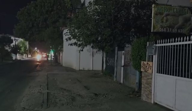 Sherr mes daj&euml;s dhe nipit n&euml; Sukth, plagoset me thik&euml;