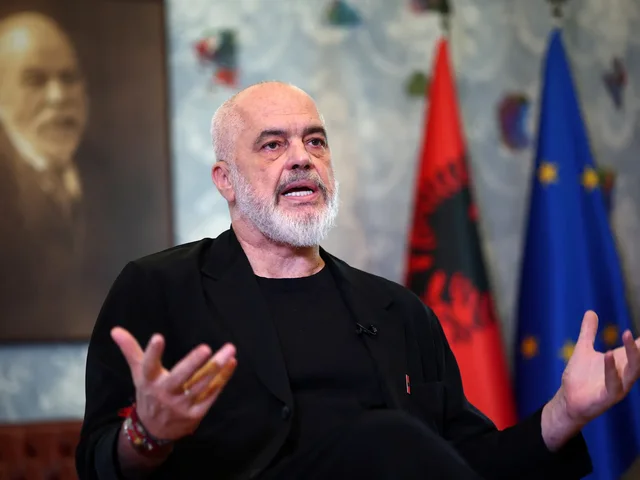 "Mos e &ccedil;oni nd&euml;rmend t&euml; jepni dor&euml;heqjen"/ Rama