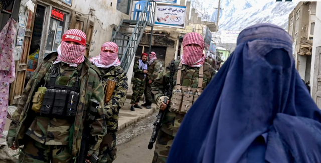 Nj&euml; version ekstrem i islamit/ Taliban&euml;t e zbatojn&euml; bartjen e
