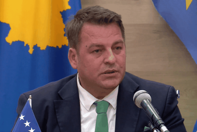 Ministri i Bujq&euml;sis&euml; i Kosov&euml;s: Po rishikojm&euml; barrierat