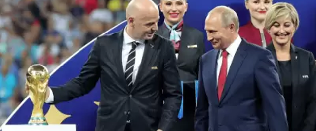 E bujshme&hellip; FIFA i hap der&euml;n Rusis&euml;, pas nj&euml; pezullimi