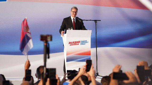 Aleksand&euml;r Vu&ccedil;i&ccedil; njofton dor&euml;heqjen: Do t&euml; jem