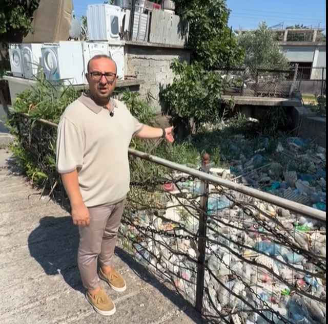 Korreshi ironi me bashkin&euml; e Lushnjes: Na falni se ju prish&euml;m plazhin,