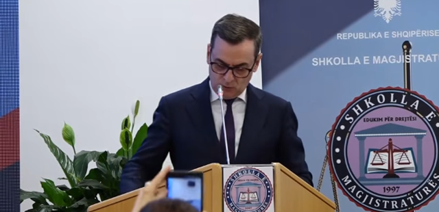 Kryeprokurori Olsian &Ccedil;ela: Rikuperimi i besimit publik k&euml;rkon