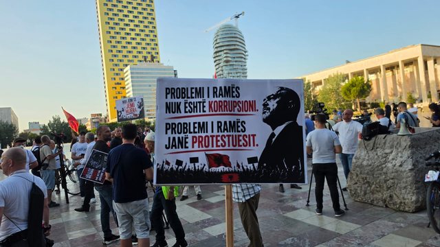 Dita e 30-t&euml; e protest&euml;s, qytetar&euml;t