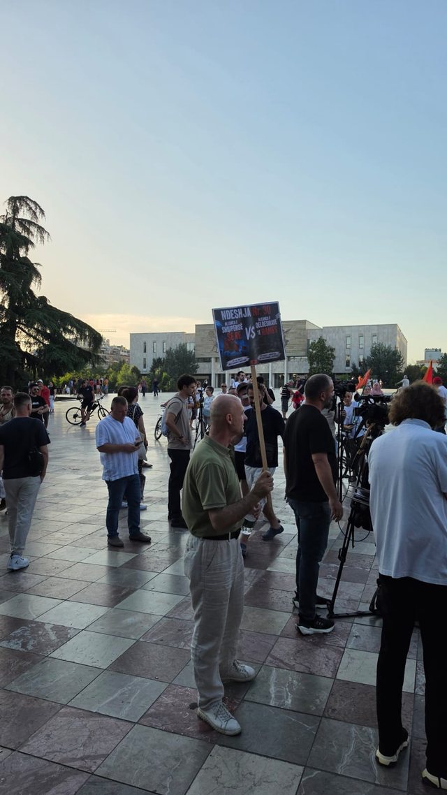 Dita e 30-t&euml; e protest&euml;s, qytetar&euml;t
