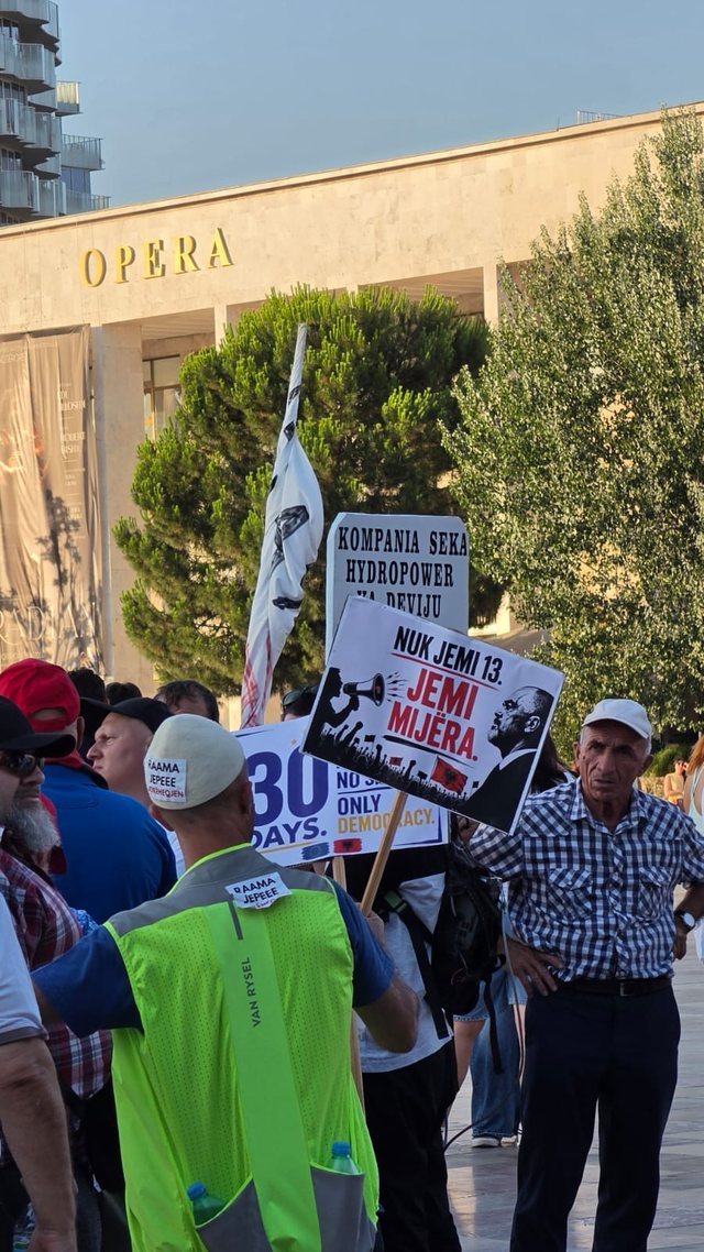 Dita e 30-t&euml; e protest&euml;s, qytetar&euml;t