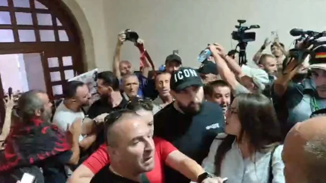 Dita e 30-t&euml; e protest&euml;s, qytetar&euml;t
