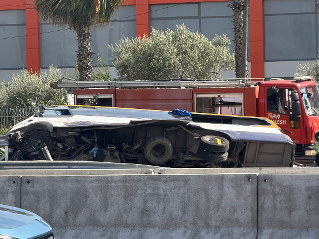 Aksident tragjik n&euml; autostrad&euml;n Tiran&euml;-Durr&euml;s/