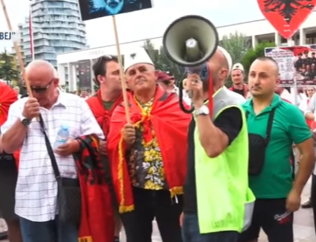 Protesta e 31-t&euml; rradhazi, qytetar&euml;t t&euml; vendosur p&euml;r