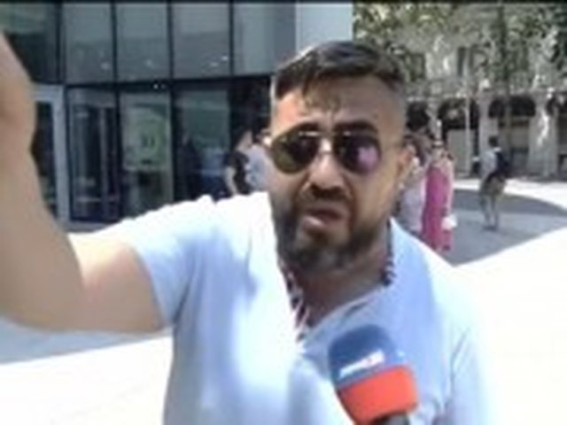 "T&euml; largojm&euml; sulltanin dhe populli t&euml; votoj&euml; i