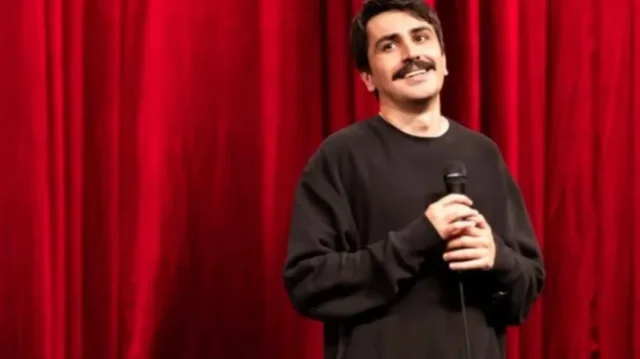 U akuzua p&euml;r fyerje kund&euml;r islamit, arrestohet komediani turk Deniz