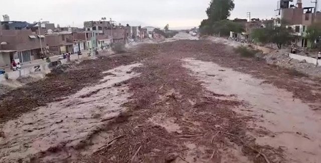 P&euml;rball&euml; k&euml;rc&euml;nimit nga El Nino, Peruja shpall gjendjen e