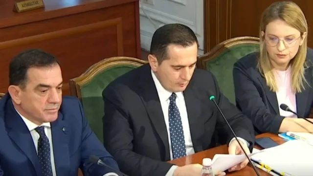 "Duhet t&euml; zgjidhet &ccedil;&euml;shtja e mandateve t&euml;
