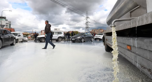 Fermer&euml;t k&euml;rkojn&euml; kontrolle n&euml; t&euml; gjitha fabrikat