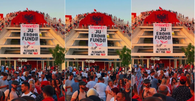 PAMJE MAHNIT&Euml;SE/ Protestuesit 'veshin' Piramid&euml;n kuq e zi,