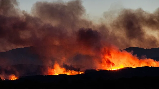 Evropa Jugore n&euml;n zjarr&euml;: Evakuime n&euml; Franc&euml;, mij&euml;ra