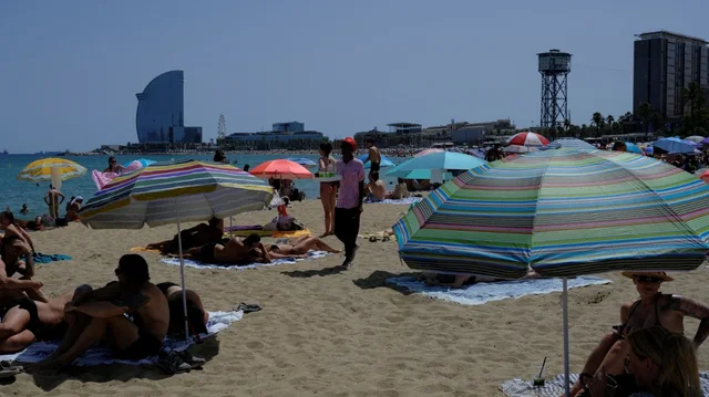 Spanja n&euml; pritje t&euml; nj&euml; fluksi t&euml; lart&euml; turist&euml;sh
