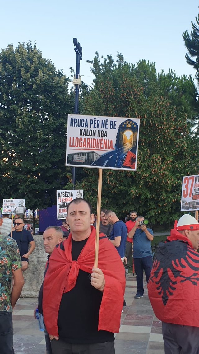 Dita e 37-të e protestës/ Vijon revolta qytetare, kërkohet