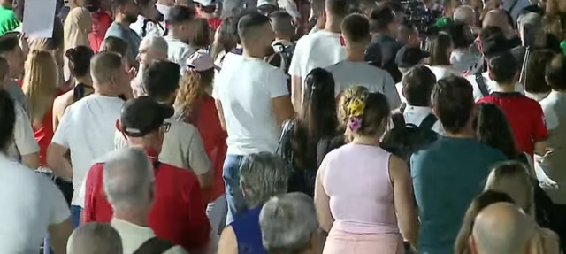 "N&euml; Onkologjik nuk ka brakiterapi"/ Gazetari Osman Stafa ndan