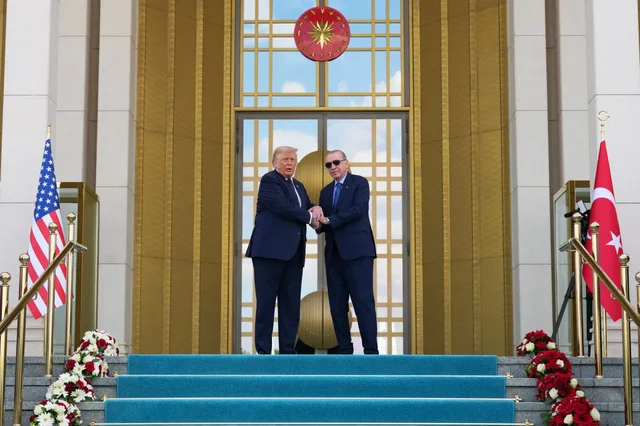 Trump mb&euml;rrin p&euml;r dark&euml; me udh&euml;heq&euml;sit e NATO-s,