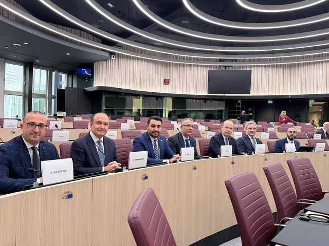 D&euml;shton miratimi i rezolut&euml;s s&euml; p&euml;rbashk&euml;t PS-PD