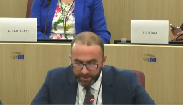 D&euml;shton miratimi i rezolut&euml;s s&euml; p&euml;rbashk&euml;t PS-PD