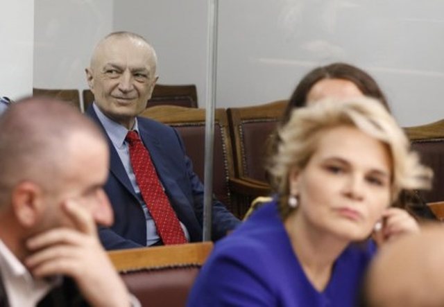 Gjyqi Meta-Kryemadhi/ Debate n&euml; seanc&euml;, avokati: Prokurori