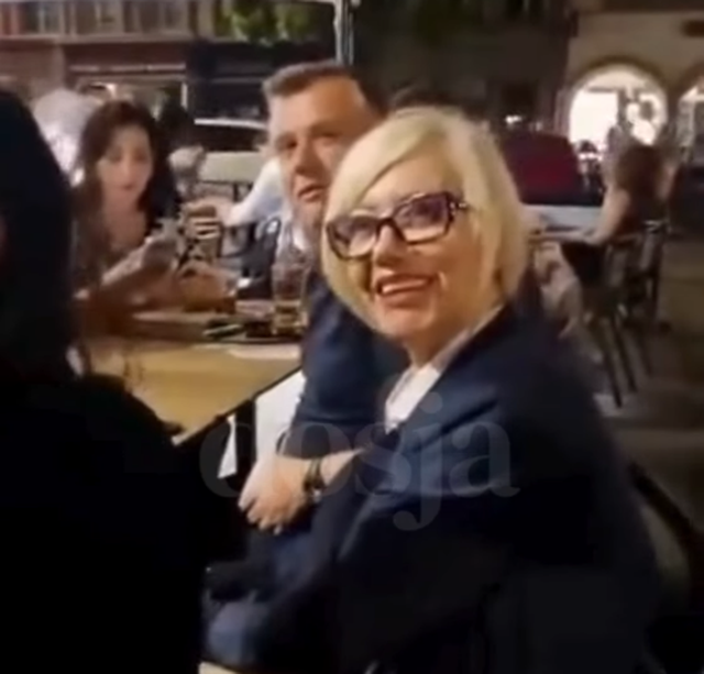 "Si nuk u vjen turp..."/ Qytetar&euml;t kapin 'mat'