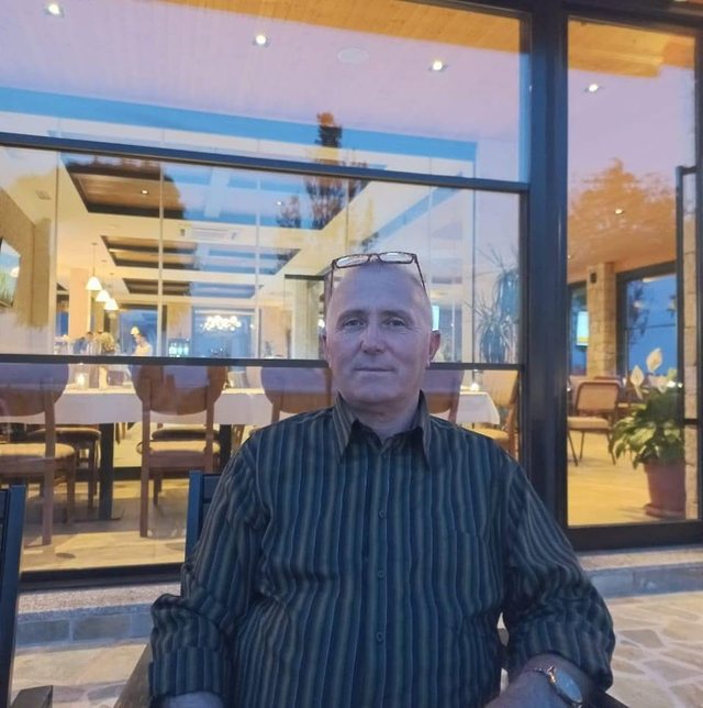 Krim n&euml; familje/ Burri vret me &ccedil;ifte bashk&euml;shorten n&euml;