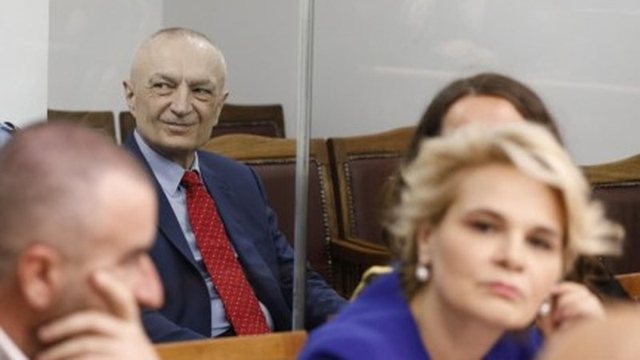 Gjyqi p&euml;r Met&euml;n dhe Kryemadhin/&nbsp;P&euml;rfundon seanca n&euml;