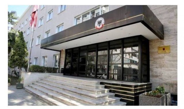 Berat/ Zbulohet rrjeti i k&euml;mbimit valutor pa licenc&euml;, sekuestrohen