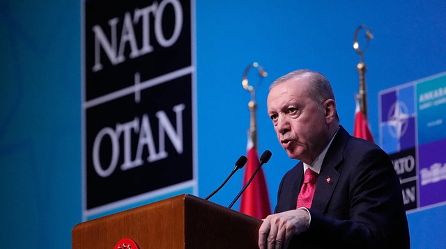 Erdogan u dhuroi arm&euml; zjarri/ Euronews: Si reaguan udh&euml;heq&euml;sit e