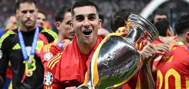 PSG arrin një marrëveshje me Ferran Torres: ajo do të finalizohet