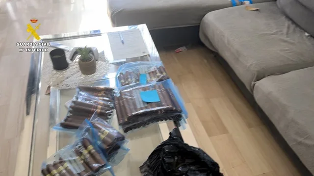 Goditet fabrika e puros kubaneze false n&euml; Spanj&euml;, rrjeti furnizonte