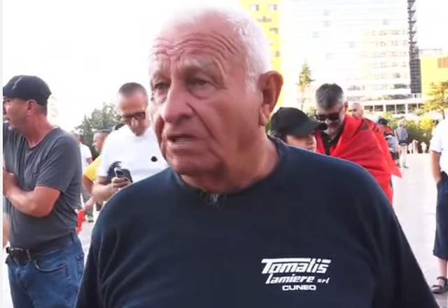 Dita e 42-t&euml; e revolt&euml;s/ Nis organizimi i qytetar&euml;ve&nbsp;n&euml;