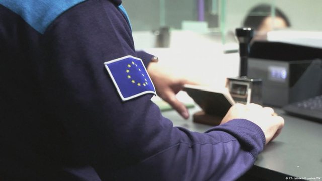 Alarm n&euml; aeroporte! Sistemi i ri i BE vonesa masive