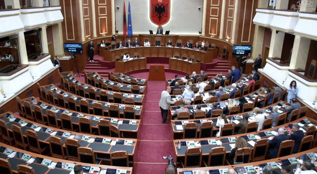 "Jam Taulant Balla, dua 100 mij&euml; euro!"/ Kapri p&euml;rplaset me
