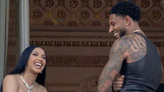 A ekziston një raport mes dyshes Cardi B dhe portierit Maduka Okoye?